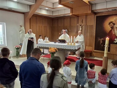 /A/2026/5/B/Čašćenje relikvija sv. Male Terezije i njezinih roditelja u samostanu sv. Josipa u Hrvatskom Leskovcu (3).jpg