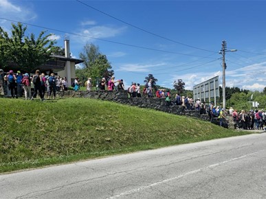 /A/2026/5/D/U Bregani postavljen novi Camino stupić (3).jpg