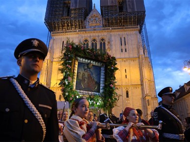 /A/2026/5/MBKV/FOTOGALERIJA - Majka Božja od Kamenitih vrata, 31 svibnja 2026/MBKV2026_TUZN_2 (65).JPG