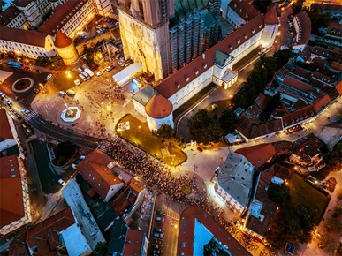 /A/2026/5/MBKV/FOTOGALERIJA - Majka Božja od Kamenitih vrata, 31 svibnja 2026/majka_bozja_od_kamenitih_vrata-drone-j-vukovic-9.jpg