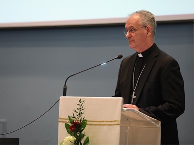 /A/2026/6/A/260602 Nadbiskup Kutleša đakonima dodijelio diplome o postignutoj svećeničkoj spremi (29).JPG