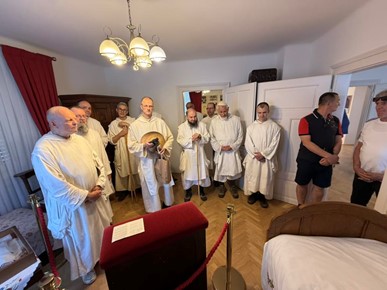 /A/2026/6/A/Kartuzijanci posjetili Stepinčev rodni Krašić (4).jpg