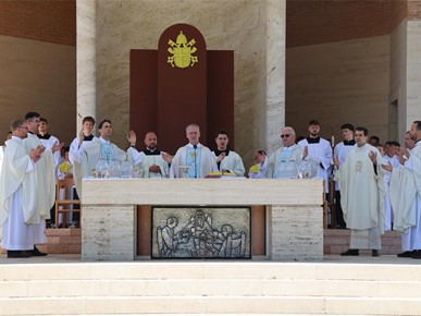 /A/2026/6/D/260613 Održano hodočašće djece u Mariju Bistricu (20).JPG