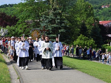 /A/2026/6/D/260613 Održano hodočašće djece u Mariju Bistricu (3).JPG