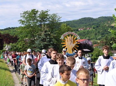 /A/2026/6/D/260613 Održano hodočašće djece u Mariju Bistricu (4).JPG