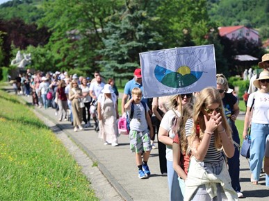/A/2026/6/D/260613 Održano hodočašće djece u Mariju Bistricu (6).JPG