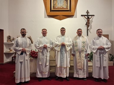 /A/2026/6/E/2026_Svećenici Zagrebačke nadbiskupije zahvalili za devetu obljetnicu svećeništva (3).jpg