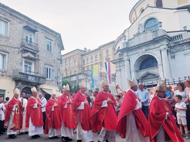 /A/2026/6/E/Nadbiskup Kutleša predvodio misno slavlje svetkovine sv. Vida u Rijeci (13).jpg