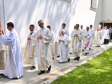 /A/2026/6/F/260624 Kardinal Mamberti predvodio proslavu župne svetkovine rođenja sv. Ivana Krstitelja na Novoj vesi (2).jpeg