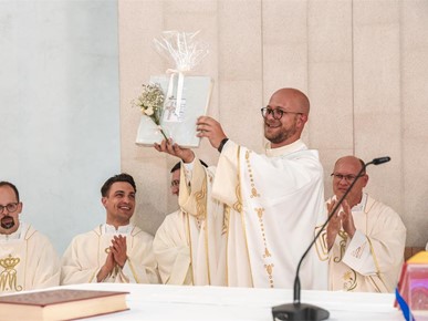 /A/2026/6/G/260628 ​Mlada misa vlč. Jurice Klanfara proslavljena u Župi Bezgrešnog začeća BDM, Malešnica – Oranice (4).jpg