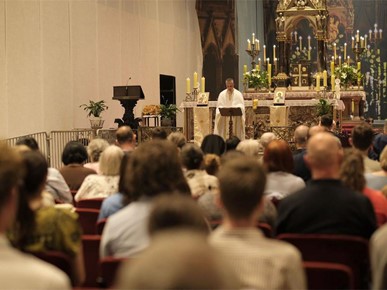 /A/2026/7/A/Vladika Stipić u zagrebačkoj katedrali služio liturgiju povodom blagdana sv. Ćirila i Metoda (5).jpg