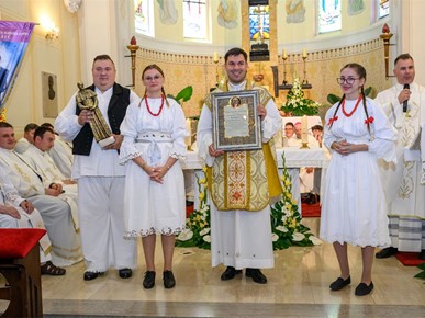 /A/2026/7/B/Don Karlo Ćuk, SDB, proslavio mladu misu u Krašiću (20).jpg