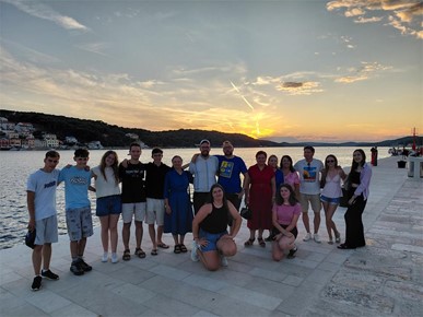 /A/2026/7/B/Nagradno ljetovanje u Malom Lošinju za najuspješnije vjeroučenike na nadbiskupijskom natjecanju (5).jpg