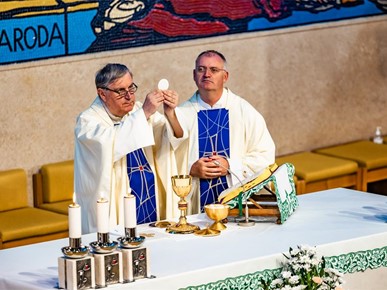 /A/2026/7/C/Mons. Brnić predvodio misno slavlje spomendana sv. Marije Magdalene u Karlovcu JV (8).jpg