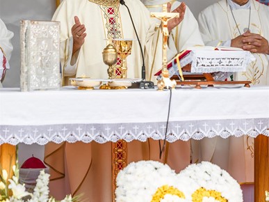 /A/2026/7/C/Mons. Jezerinac proslavio 60 godina svećeništva JV (8).jpg