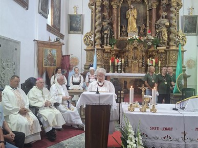 /A/2026/7/C/Proslavljena obljetnica posvete župne crkve u Kotarimaa (2).jpg
