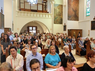 /A/2026/8/Podjela kanonskih mandata vjeroučiteljima/260829 Podjela kanonskih mandata vjeroučiteljima (17).JPG