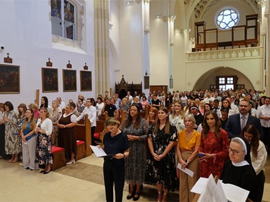 /A/2026/8/Podjela kanonskih mandata vjeroučiteljima/260829 Podjela kanonskih mandata vjeroučiteljima (27).JPG