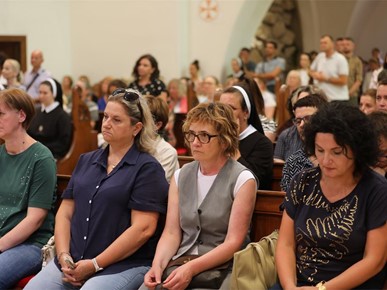 /A/2026/8/Podjela kanonskih mandata vjeroučiteljima/260829 Podjela kanonskih mandata vjeroučiteljima (7).JPG