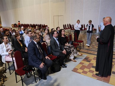 /A/2026/9/B/260915 Diplomatska akademija_katedrala (2).JPG