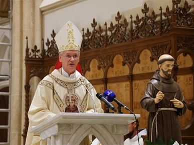 /A/2026/9/C/Homilija nadbiskupa Kutleše na blagdan Rana sv. Franje Asiškoga na zagrebačkom Kaptolu.JPG