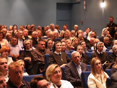 /A/2026/9/D/260922 Predstavljanje knjige TUZN (19).JPG