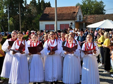/A/2026/9/E/260927 50 godina župe Donja Lomnica (8).JPG