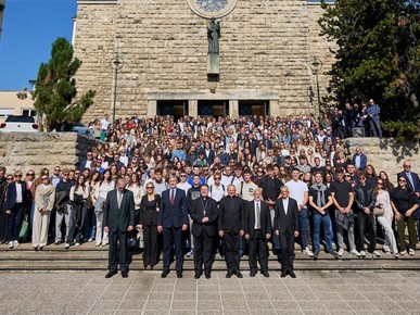 /A/2026/9/F/Misno slavlje zaziva Duha Svetoga - HKS (9).jpg