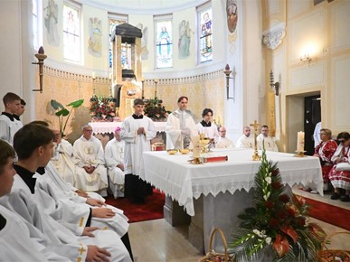 /A/2026/9/F/Učenici i djelatnici NKG-a hodočastili u Krašić (4).JPG